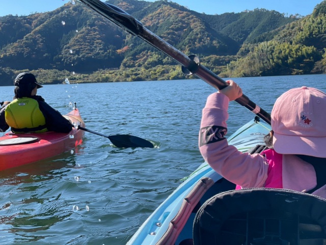 【岡山・鳥取】湖上カヤック体験&「名探偵コナンに会える町」散策へ!家族で行く1泊2日のドライブ旅